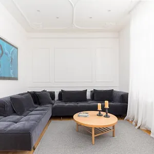 https://zoe-lovely-penthouse-by-halu-apartments.hotels-of-thessaloniki.com