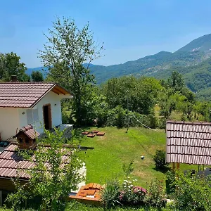  Vakantiehuis Laci Albanië