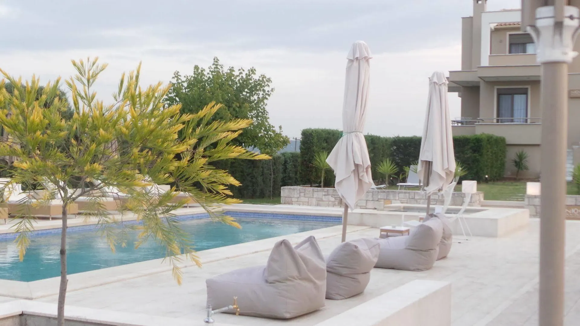Niovi Boutique Apartments Afytos