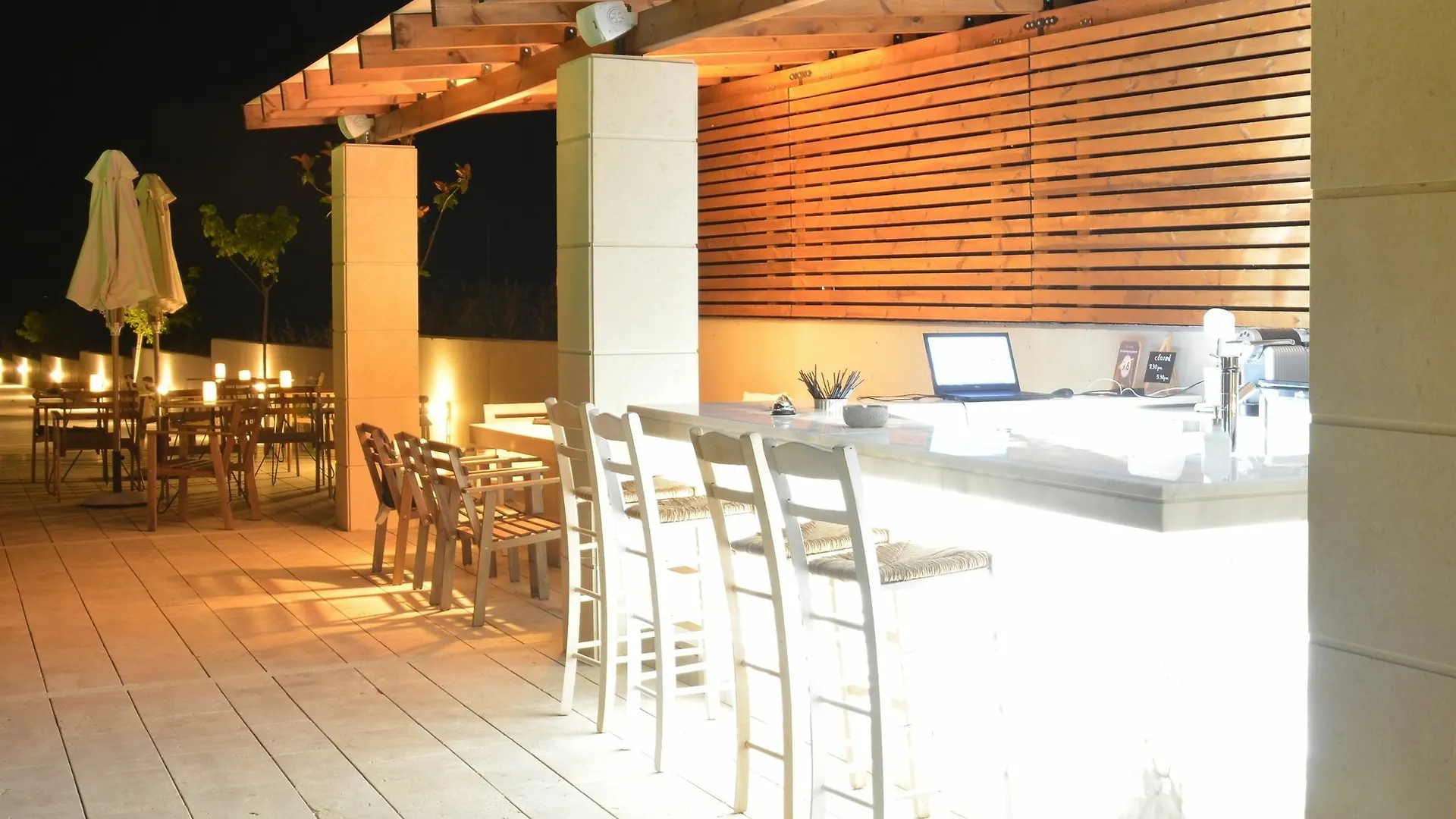 Niovi Boutique Apartments Afytos Greece